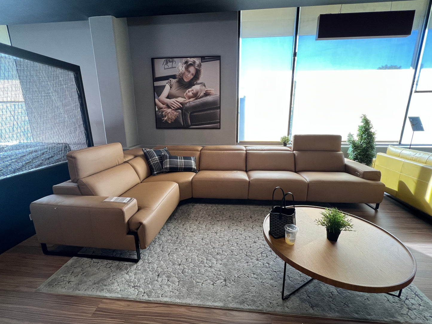 INCANTO - I768 - 5PCS. SECTIONAL W/3 Power Recliners - Eurohaus Modern Furniture LLC