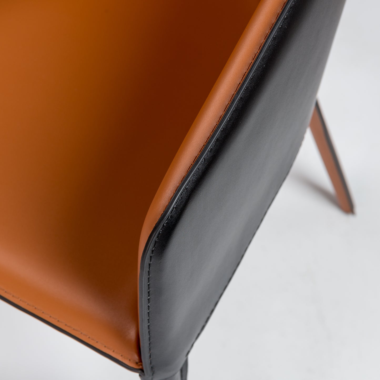 Pallas Armchair