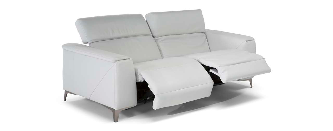 NATUZZI Editions C074 Trionfo Triple Motion Recliners Sectional